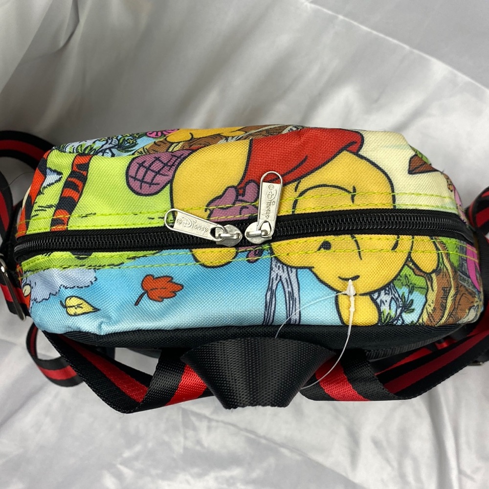 Winnie the Pooh A21324 12inch Deluxe Oversize Print Daypack - Picture 4 of 11